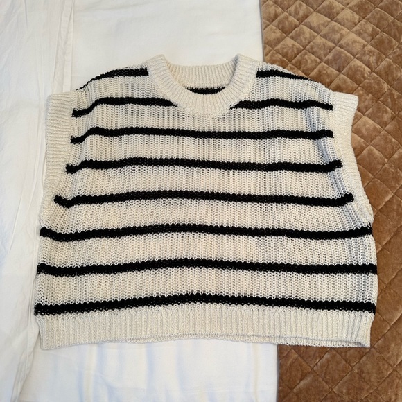 Apiece Apart Tops - Olivia Linen Vest Sweater M/L
